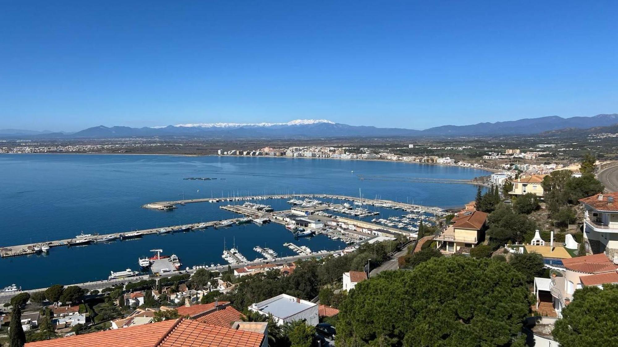 Apartmán Precioso Piso Con Vistas Espectaculares Del Mar Av-50 Roses Exteriér fotografie