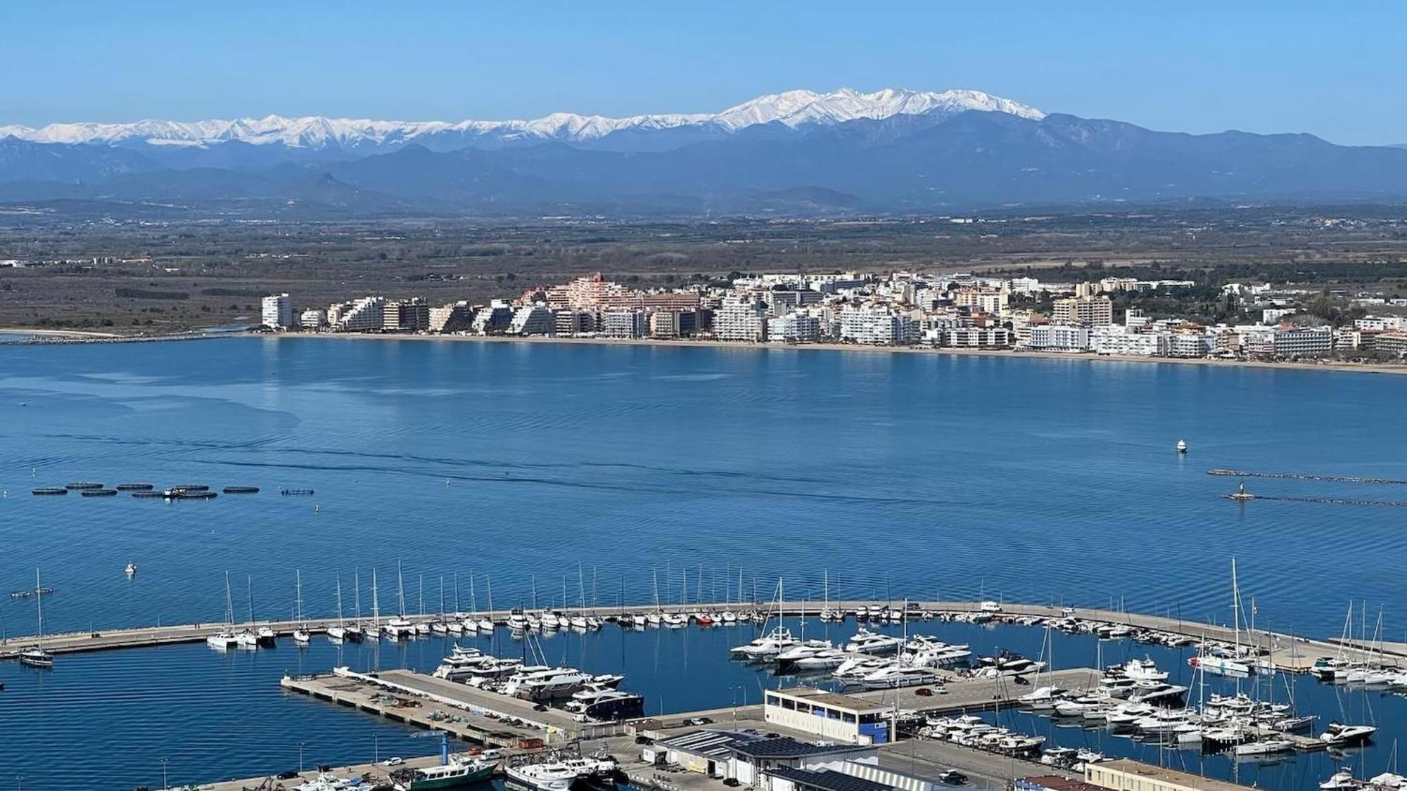 Apartmán Precioso Piso Con Vistas Espectaculares Del Mar Av-50 Roses Exteriér fotografie