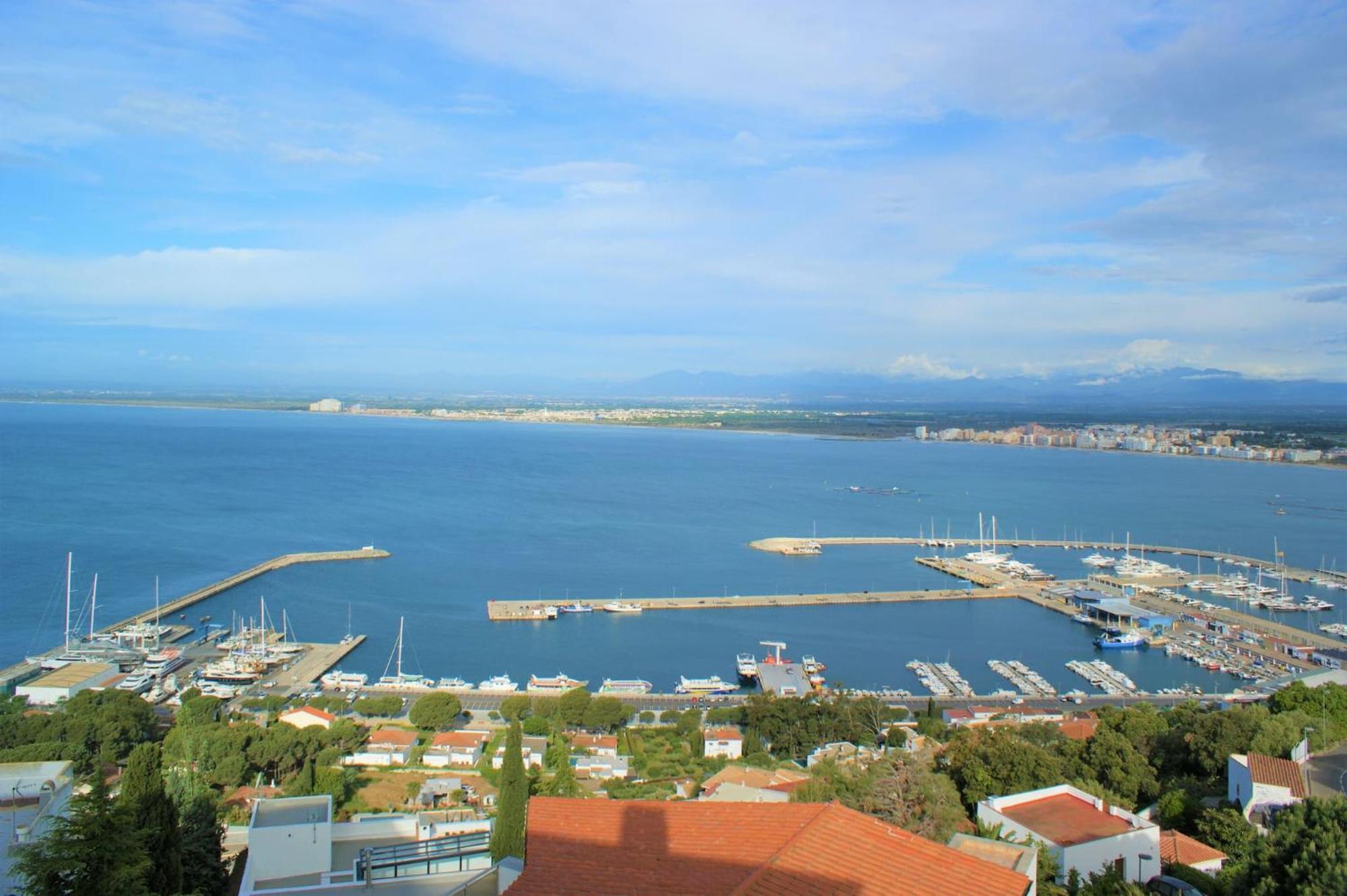 Apartmán Precioso Piso Con Vistas Espectaculares Del Mar Av-50 Roses Exteriér fotografie